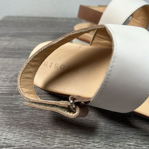 Nisolo Flat Form Sandals Shoes - Picture 6 of 6